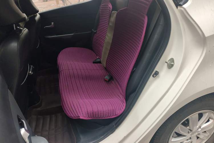 Used Kia K2 2015 Sedan 1.4L MT GLS
