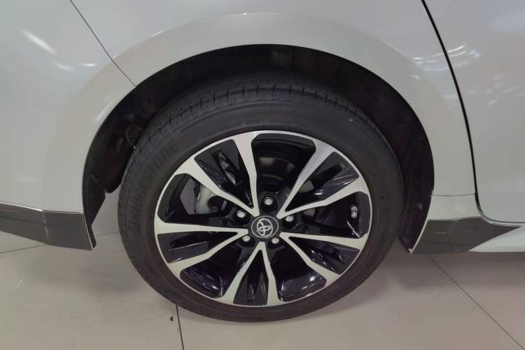 Used Toyota Levin 2022 Dual-Motor 1.8H E-CVT Sport Edition
