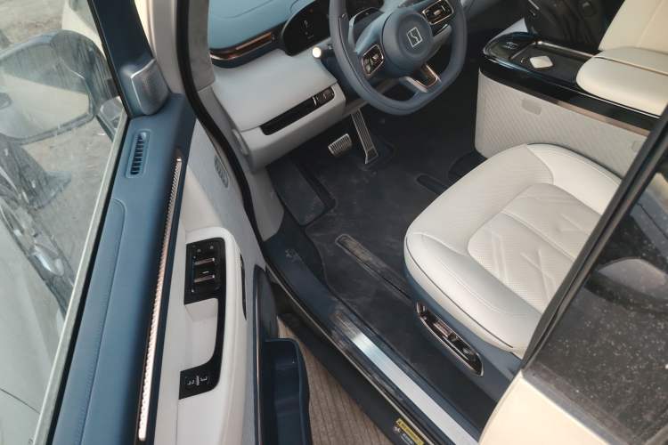 Used Zeekr MIX 2025 Long-Range Intelligent Driving Edition
