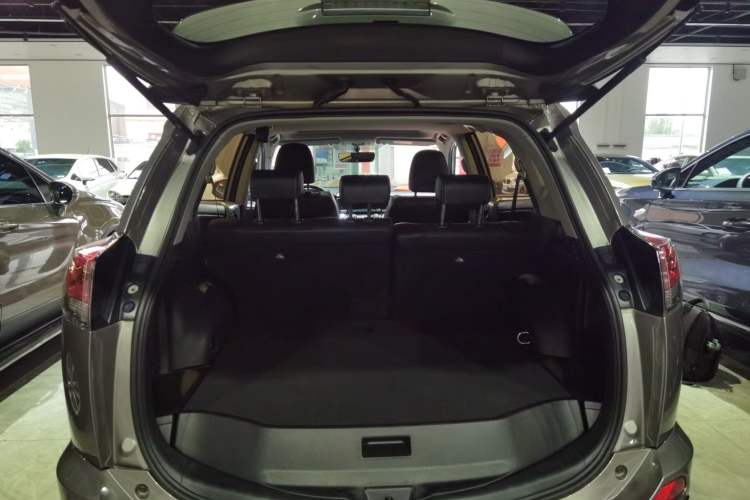 Used Toyota RAV4 2016 2.0L CVT Two-Wheel Drive Smart Edition China V Standard
