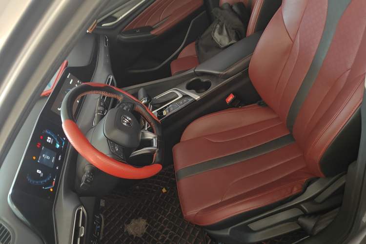 Used Changan Eado 2021 PLUS Blue Whale NE 1.4T GDI DCT Prestige Model
