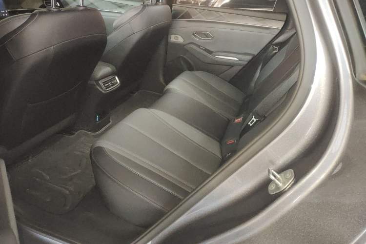 Used BYD Qin L 2025 DM-i Smart Drive 120KM Superior Model