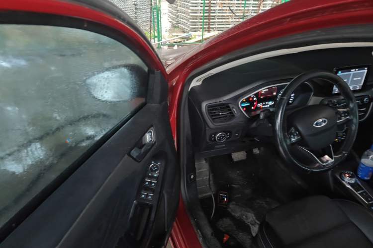 Used Ford Focus 2020 Sedan EcoBoost 180 Automatic Trend Edition
