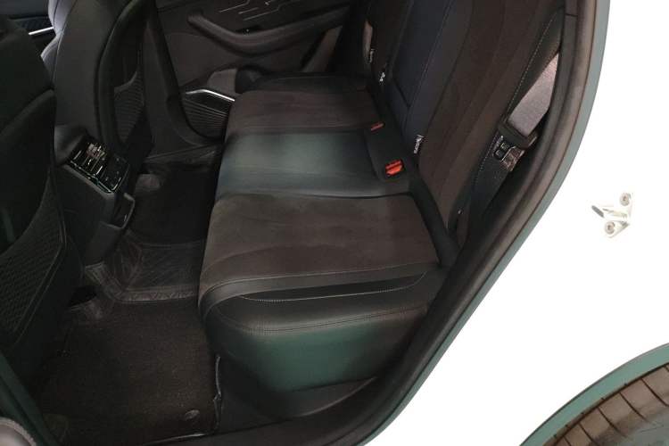 Used Geely Auto Monjaro L 2024 2.0TD High-Power Automatic Two-Wheel Drive Skyline Edition
