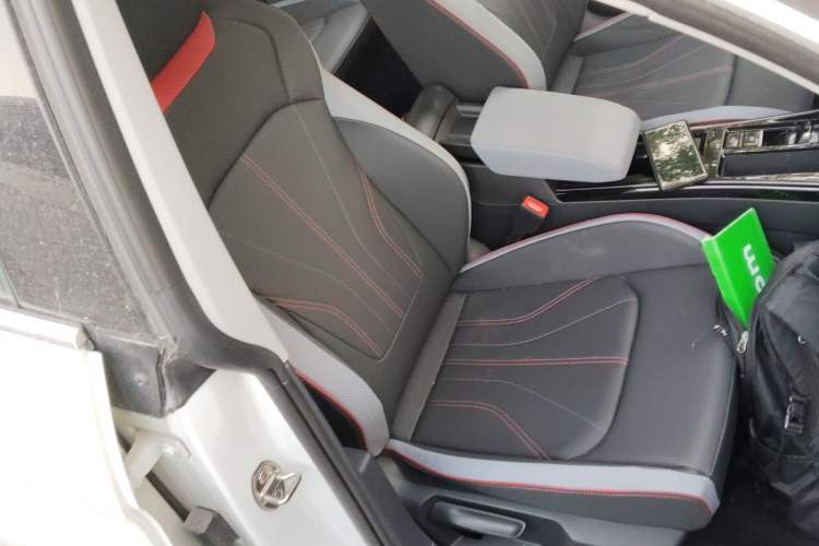 Used Volkswagen Lamando 2025 Lavida L 280TSI DSG Cool & Spicy Edition
