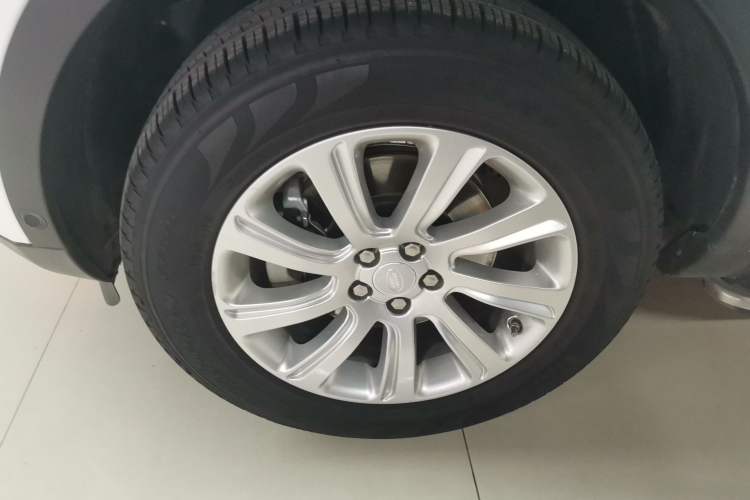 Used Land Rover Discovery Sport 2019 240 PS PURE Edition China VI Standard