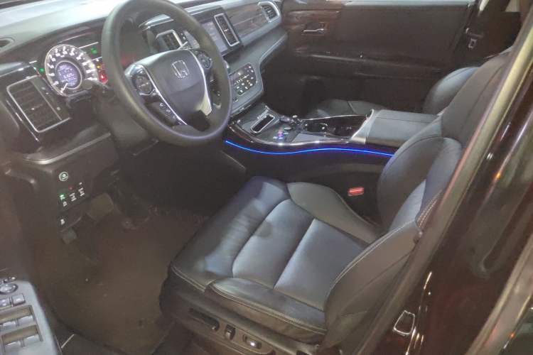 Used Honda Elysion 2016 2.4L Style Edition
