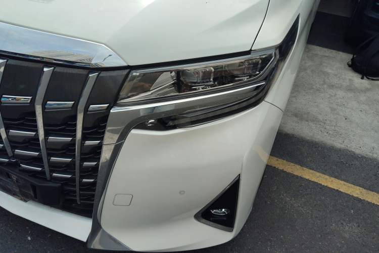 Used Toyota Alphard 2020 Dual-Engine 2.5L Luxury Edition