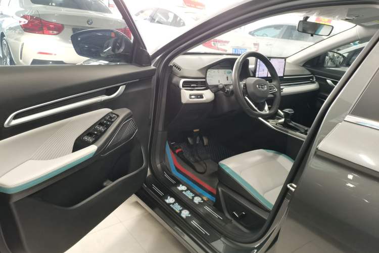 Used Geely Auto Emgrand 2023 4th Generation Champion Edition 1.5L CVT Flagship Model
