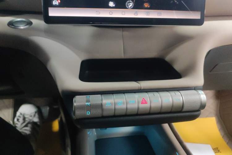 Used BYD Dolphin 2024 Honor Edition 420km Fashion Version
