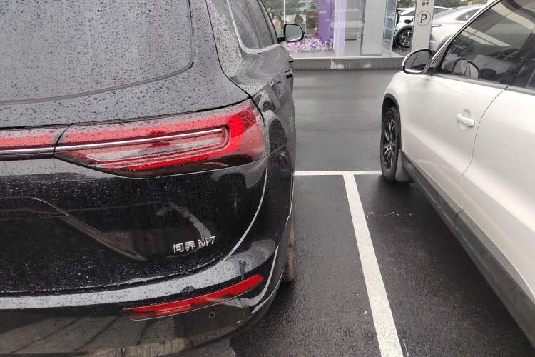 Used Hima AITO M7 2024 1.5T Intelligent Driving Rear-Drive Pro Version 5 Seats
