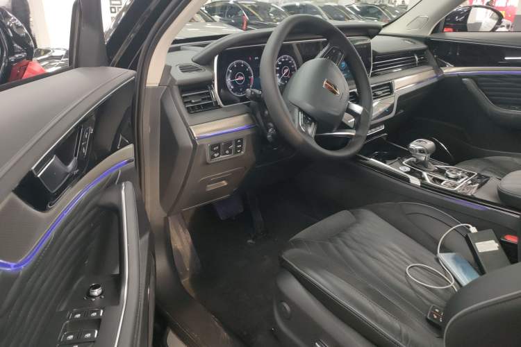 Used Hongqi HS5 2022 Revised Version 2.0T Smart Connect Flagship Edition
