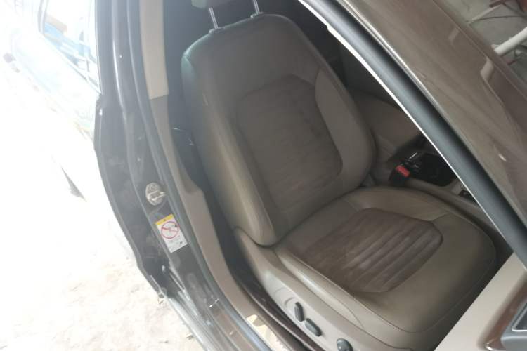 Used Volkswagen Magotan 2015 1.8TSI Prestige Model
