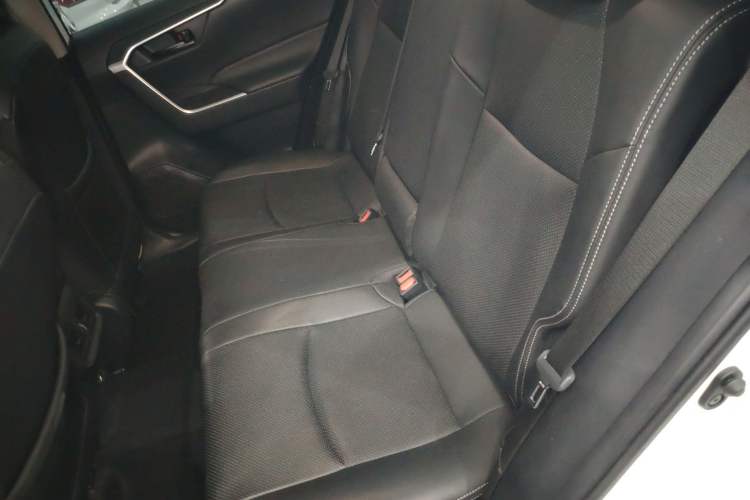 Used Toyota Wildlander 2024 2.0L CVT Two-Wheel Drive Leading Edition