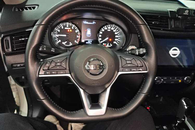 Used Nissan X-Trail 2019 2.0L CVT Smart Connect Comfort Edition 2WD
