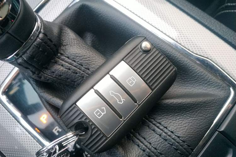 Used Roewe RX5 2020 20T Automatic 4G Connect Superior Flagship Edition