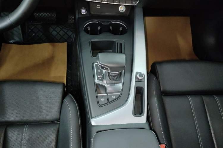 Used Audi A4L 2020 40 TFSI Fashion Dynamic Model
