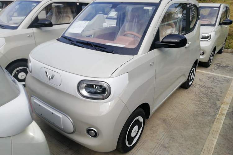 Used Wuling Hongguang MINIEV 2024 3rd Generation 215km Youth Edition