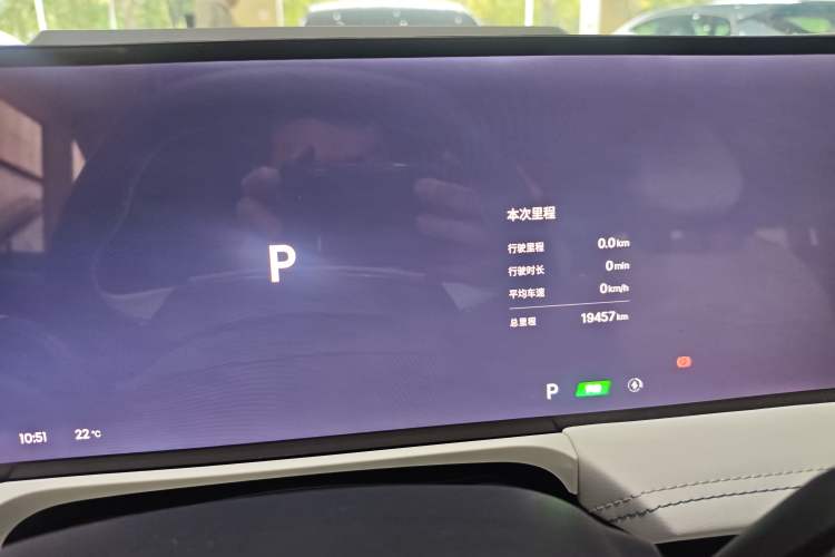 Used Geely Galaxy E8 2024 665 km Range Rear-Drive Starship Long-Range Version
