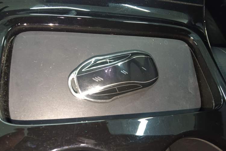 Used  L7 2022 Dynamic Model
