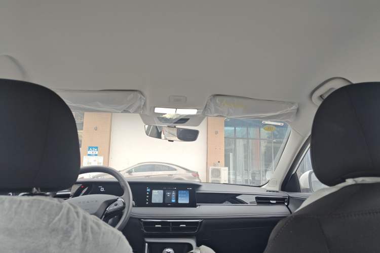 Used Roewe i5 2026 Model 1.5L Manual Comfort Version