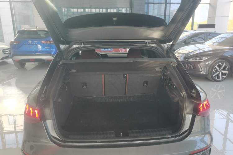 Used Audi A3 2021 Sportback 35 TFSI Fashionable Sports Model
