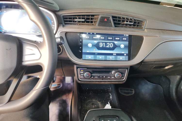 Used Livan Maple 60s 2024 Happiness Customized Full Vehicle—Taxi-Dedicated Version
