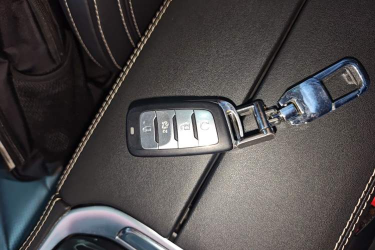 Used Changan CS85 COUPE 2019 1.5T DCT Dynamic Version China VI Standard