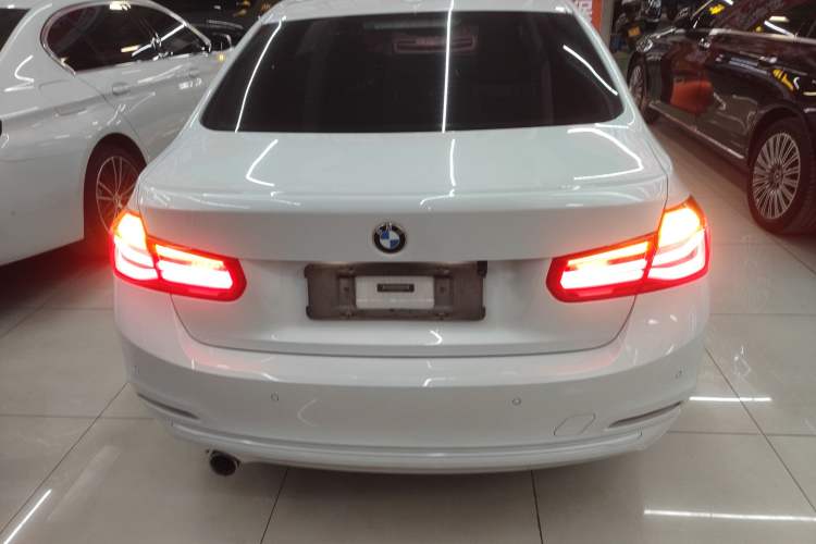 Used BMW 3 Series 2018 318i