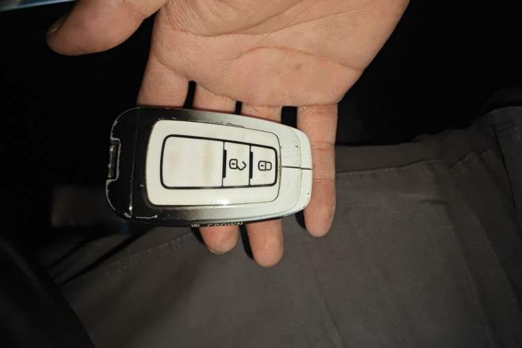 Used Toyota Crown Land Cruiser 2023 2.5L HEV Four-Wheel Drive Flagship Edition
