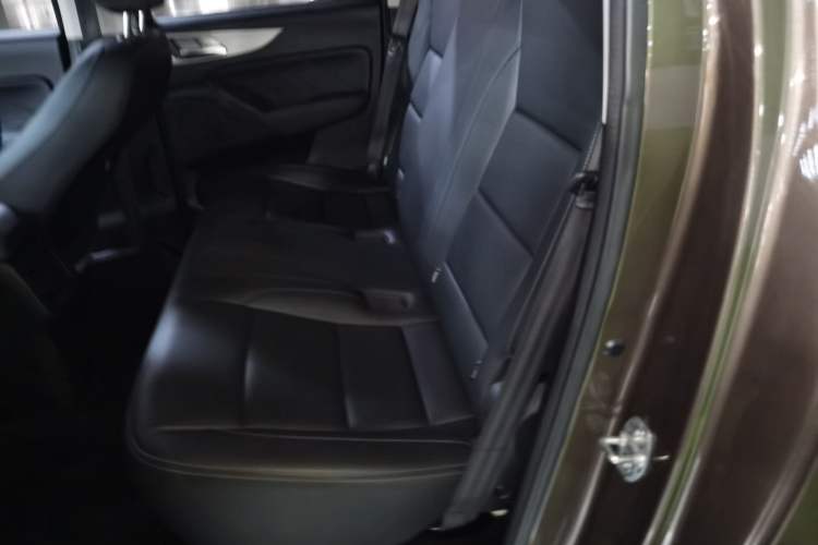 Used Great Wall Poer 2019 2.0T Commercial Version Manual Diesel Two-Wheel Drive Elite Long-Box GW4D20M
