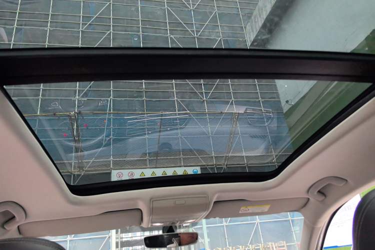 Used Volkswagen Tiguan L 2017 330TSI Automatic Two-Wheel Drive Luxury Edition
