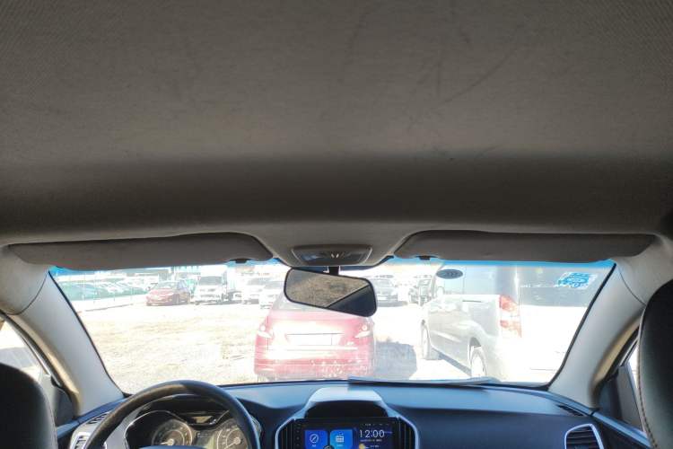 Used Baojun 560 2016 1.8L Manual Value Edition
