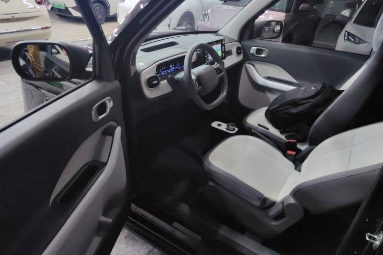 Used  Panda 2025 210km Panda Rider