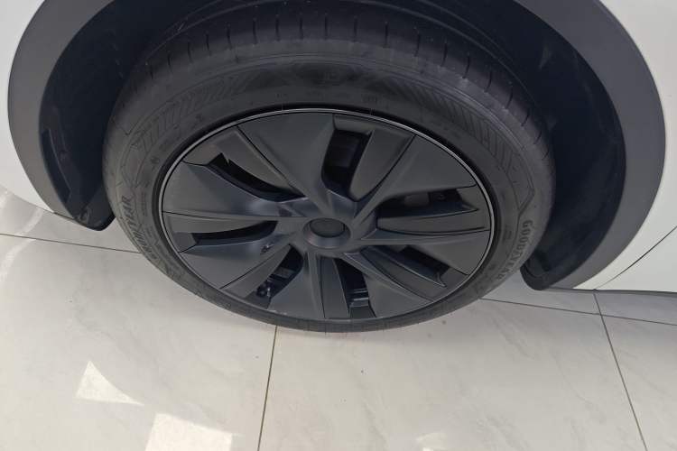 Used Tesla Model Y 2024 Rear-Wheel-Drive Version