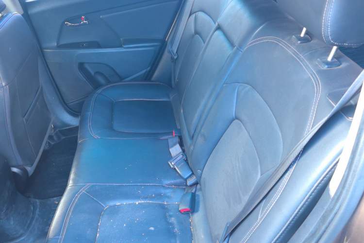 Used Kia Sportage R 2015 2.0L Manual Two-Wheel Drive GLS Trim