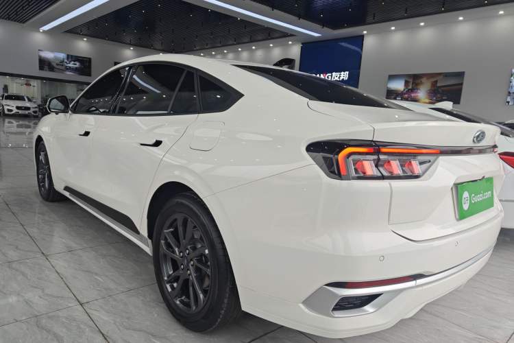 Used Ford Mondeo 2025 2.0T EcoBoost Luxury Version