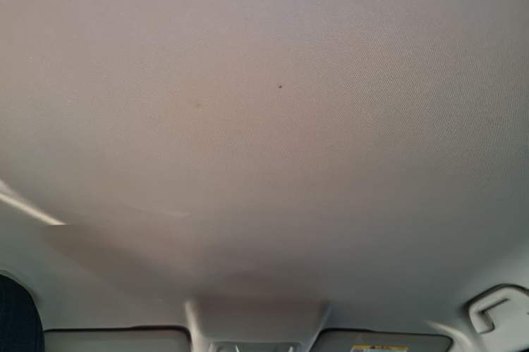 Used ORA Good Cat 2023 401 km Standard Range Luxury Version Lithium Iron Phosphate