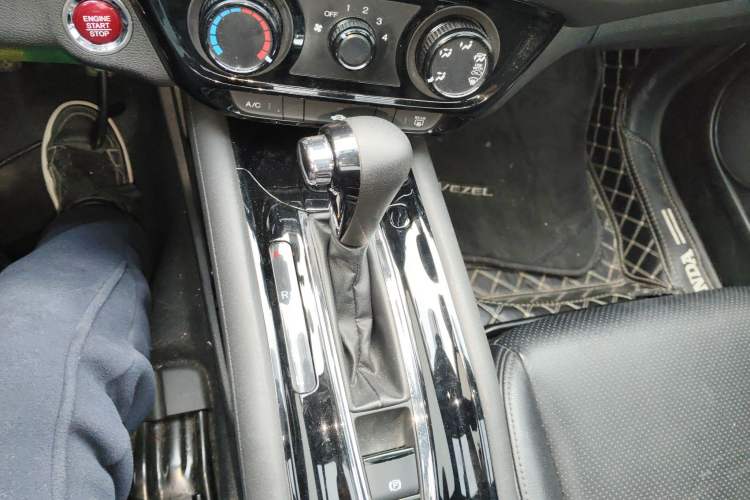 Used Honda Vezel 2017 1.8L CVT Front-Wheel Drive Pioneer Edition
