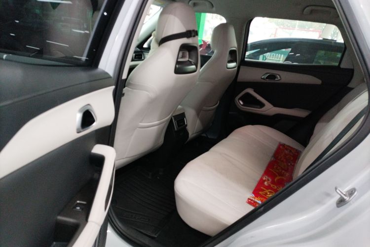 Used BYD Yuan UP 2025 Intelligent Driving Version 401 km Leading Edition
