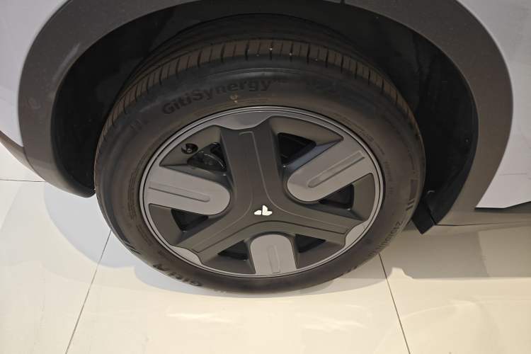 Used  firefly 2025 Illuminated Edition