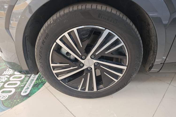 Used Lynk & Co 08 EM-P 2023 245km Ultra-Long Range Halo
