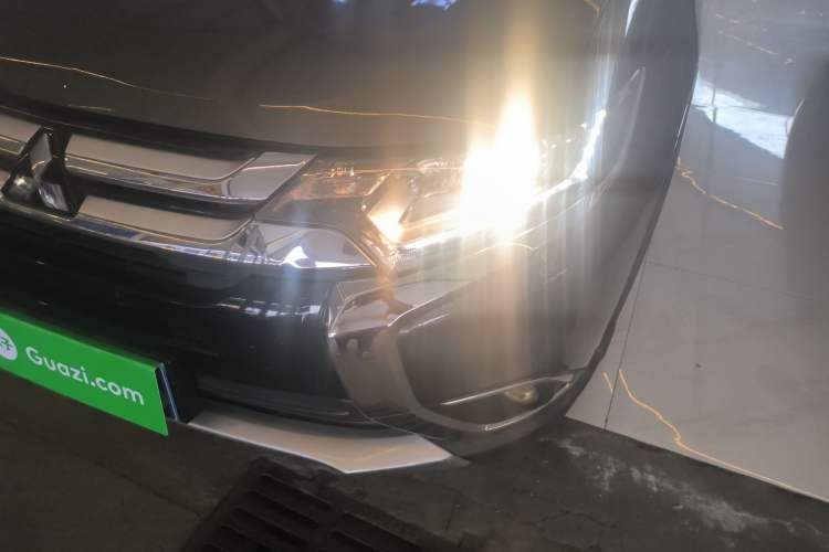 Used Mitsubishi Outlander 2016 2.0L Two-Wheel Drive Comfort Edition 5 Seats