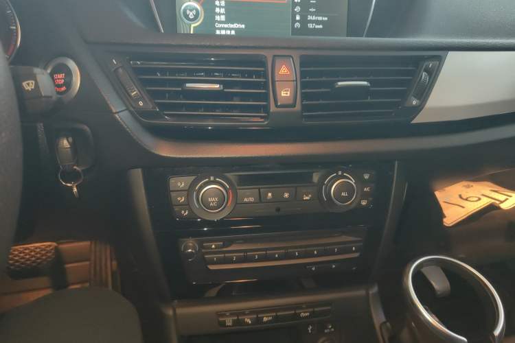 Used BMW X1 2014 sDrive18i Leading Model