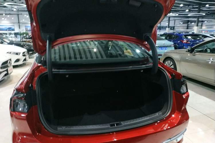 Used Ford Mondeo 2025 2.0T EcoBoost Ultimate Edition
