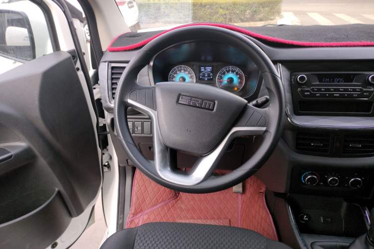 Used Jinbei Gold Hiace 2023 1.5L Passenger Vehicle Engineering Lion 9 Seats
