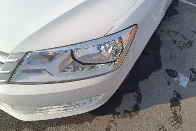 Used Volkswagen Santana 2015 1.6L Manual Fashion Edition