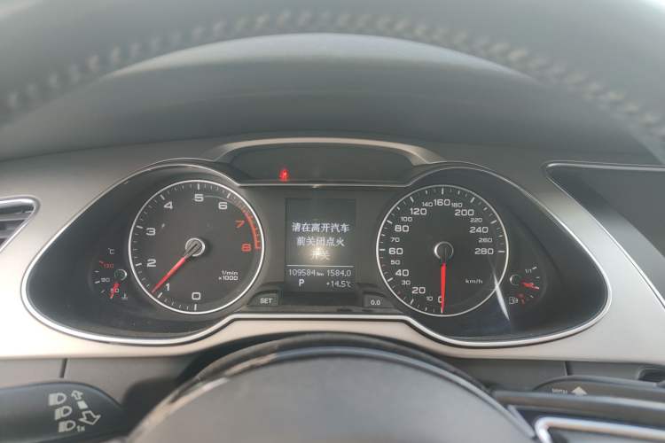 Used Audi A4L 2016 35 TFSI Collector's Edition Automatic Standard Model
