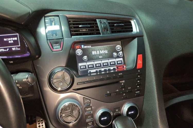 Used  5 2013 1.6T Prestige Edition THP200
