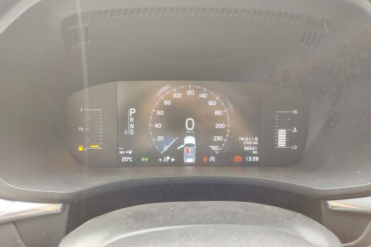 Used Volvo XC60 2019 T5 4x4 Smart Edition China VI Standard